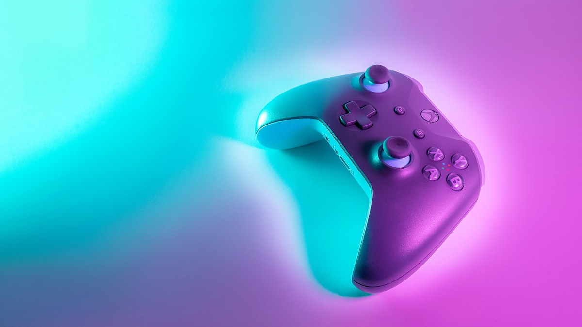 最新のハードとタイトルが一堂に会する会場では、発表されたばかりの新作を誰よりも早く自分の手で試せる興奮が待っています。